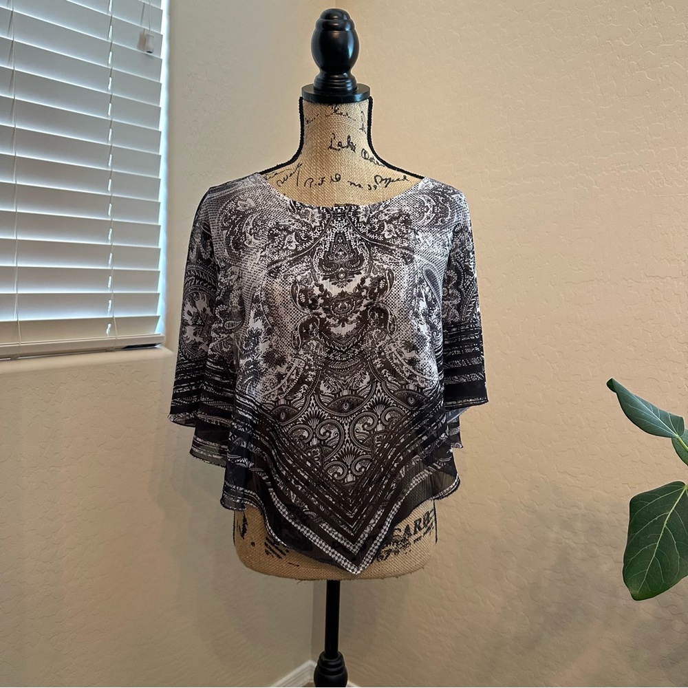 ONE WORLD Black and Gray Textured Top